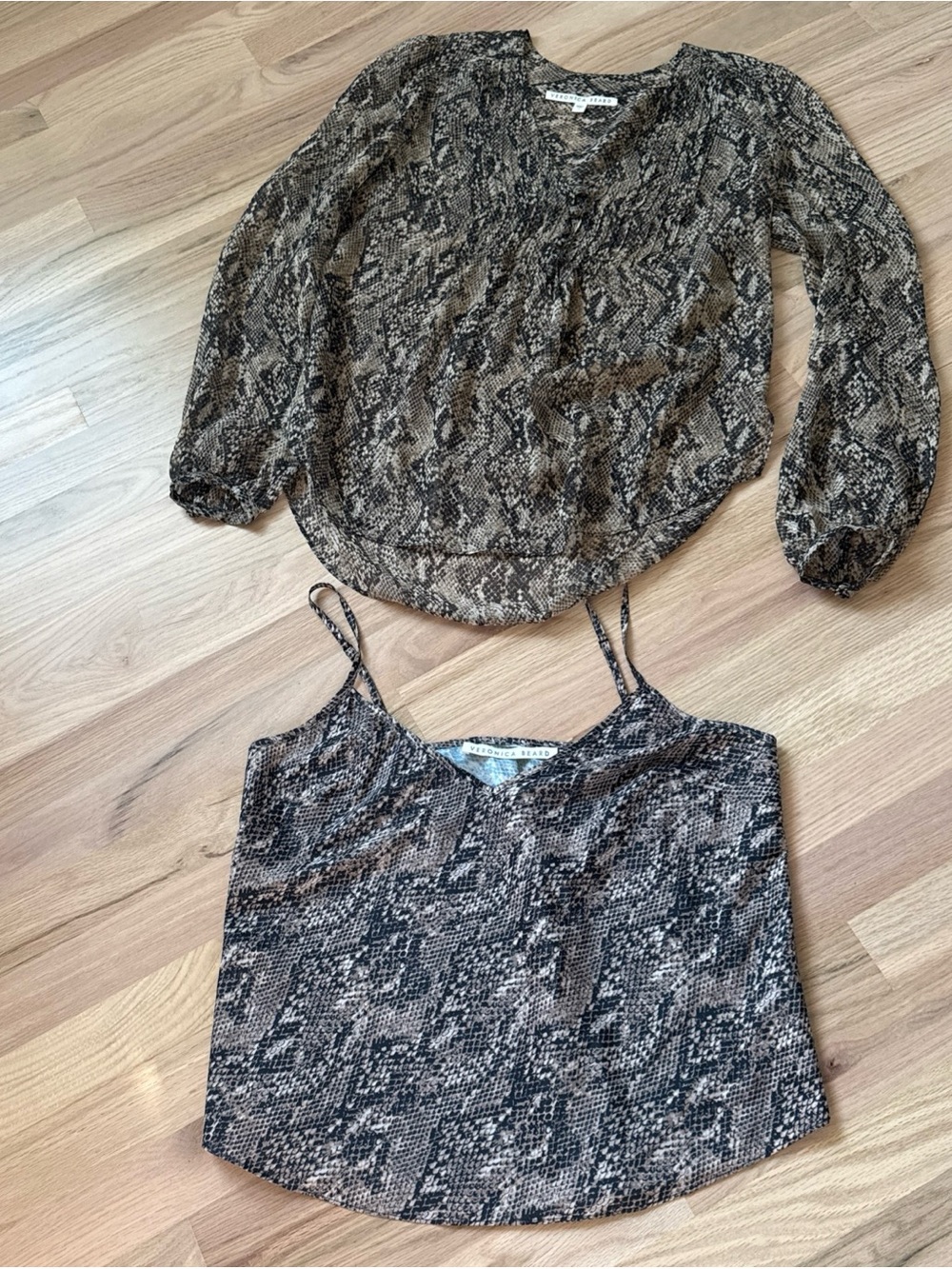 VERONICA BEARD Lowell Snake Print Silk Blouse With Camisole Size 4 Professional - Picture 10 of 11